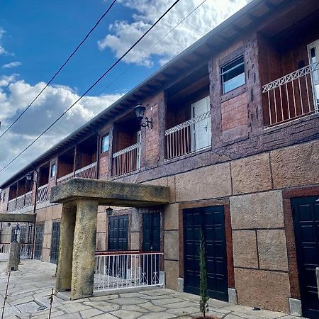 Apartamentos A 200M Do Centro - Hospedaria Villa Da Pedra Tiradentes Exterior foto